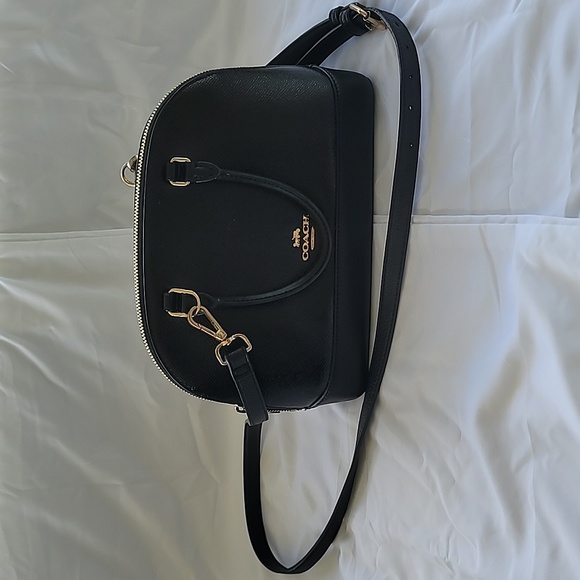 Coach Handbags - Coach Crossbody Purse